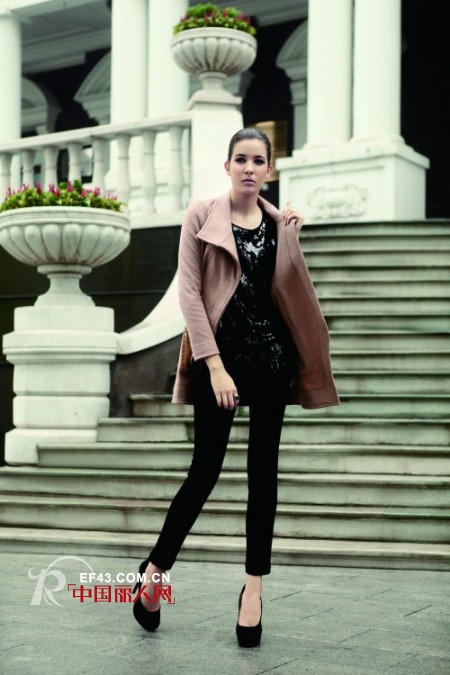 斐格利亚品牌女装 优雅名媛感一步到位