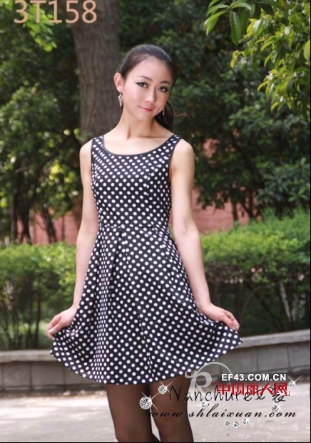 NANCHURE女装 实现韵味女人的完美梦想