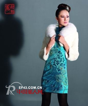 凤翔歌中式时尚女装  表现新时代女装自信,追求完美的生活态度