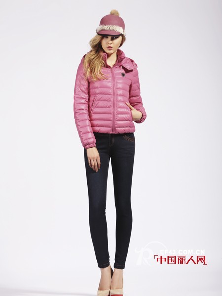 诺兰贝尔粉色棉服 刮来阵阵淑女清新风