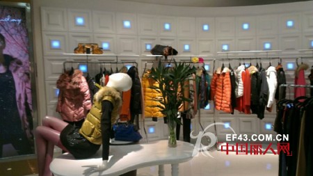 热烈庆祝迪斯廷·凯品牌女装江西新余专卖店盛大开业