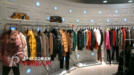 热烈庆祝迪斯廷·凯品牌女装江西新余专卖店盛大开业