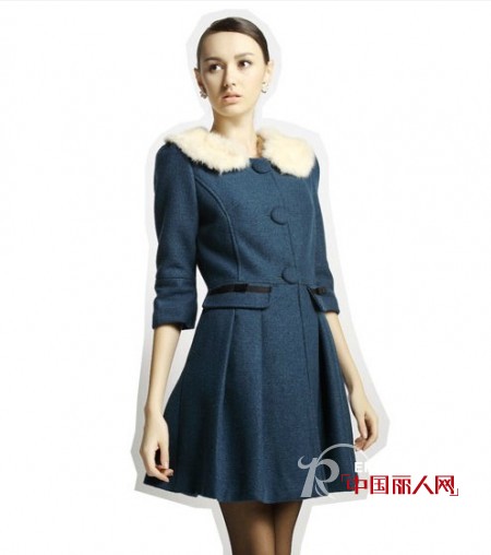 FEVER费艾文时尚通勤装  塑造温婉干练又与众不同的都市女性