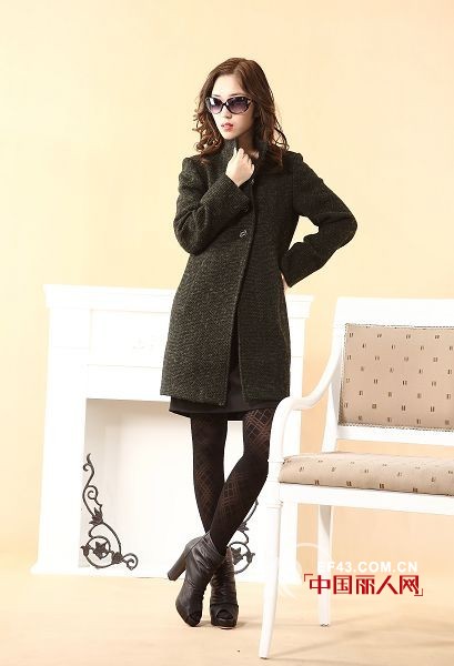 富笛品牌女装  符合现代女性对服装的需求