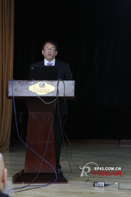 抱团聚力,转型升级,烟台服装业在逆境中持续发展——烟台服装协会三届五次常务理事会扩大会议隆重召开