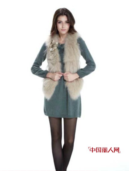 MuXuan慕萱时尚淑女装  合着节拍与你一起守候美丽