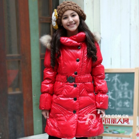 喜庆红衣开年旺   喜气洋洋过春节