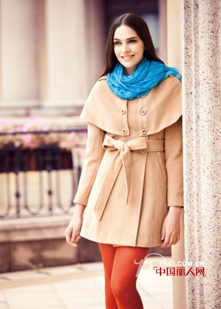 衣尚宜都市风格女装  从细节中表达服装的品牌质感