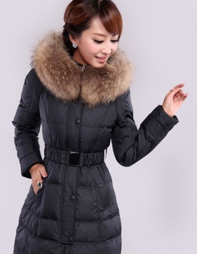 如奕 2012冬新款中长款正品大毛领经典修身羽绒服