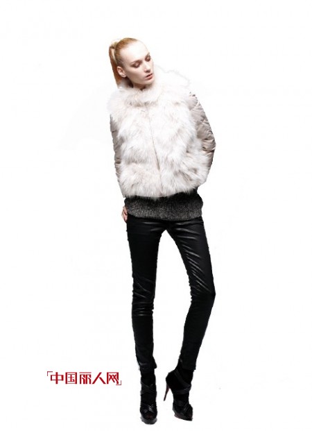 esons时尚裸色外套 知性熟女们的最爱