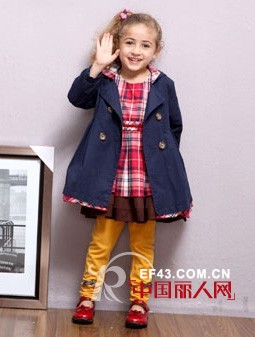 虹猫蓝兔时尚童装 今冬吹起优雅校园风