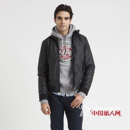 Tommy Hilfiger品牌男装  自然,简洁,充满活力