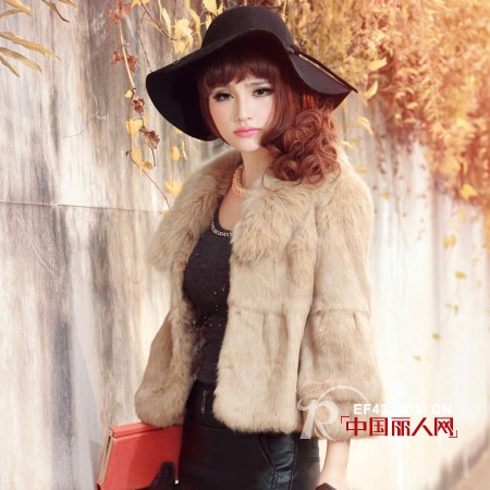 奢华御寒皮草加身  晋级时尚达人