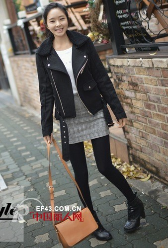 利落包臀裙 轻松应对春节多场合