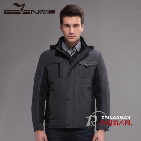 柒牌商务休闲男装 展现男性的精 气 神