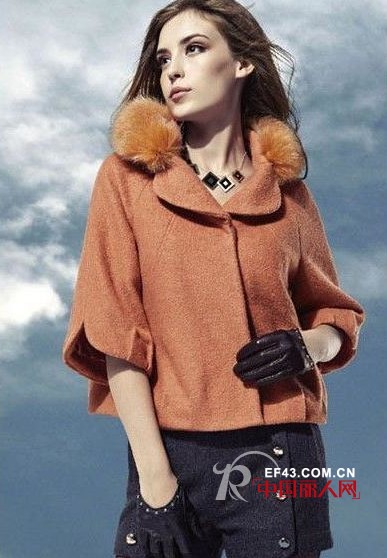 爱诗帛雅都市时尚女装  满足精干女性的无限追求