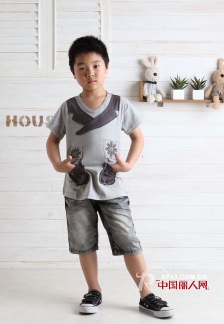 小伙伴2013春夏新装火热发布