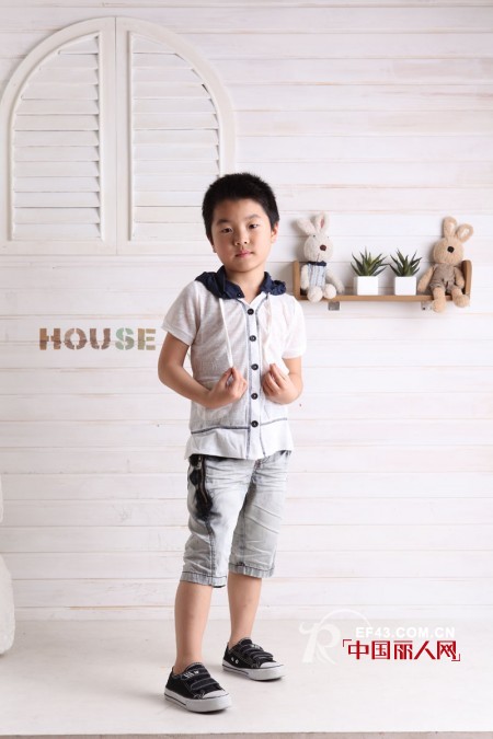 小伙伴2013春夏新装火热发布