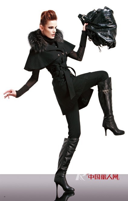 翩翩女孩品牌女装  典雅之中蕴含现代风格和都市品位