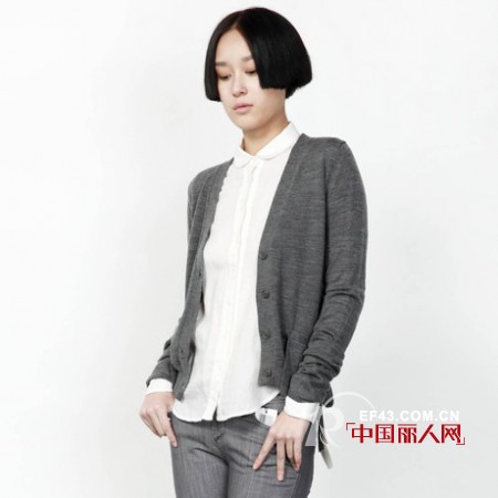 JNBY女装针织衫 独特设计展现女性浪漫情怀