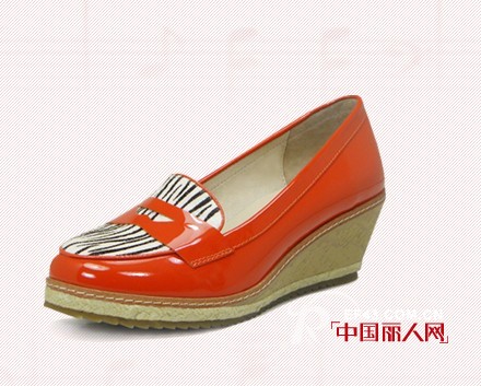 Tata2013春夏新款 复古风潮强势登陆