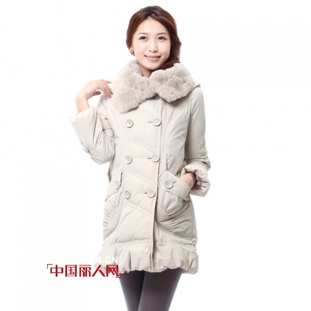 雅鹿冬款时尚羽绒服 温暖十足Up亲和力