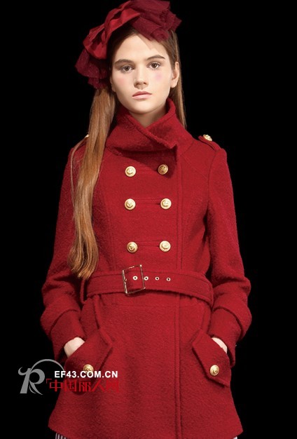 淑女屋时尚女装  将少女们的曼妙与青涩显得淋漓尽致