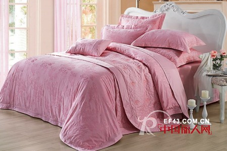 罗莱家纺新年好礼之婚庆蜜月系列  营造浓浓的喜庆氛围