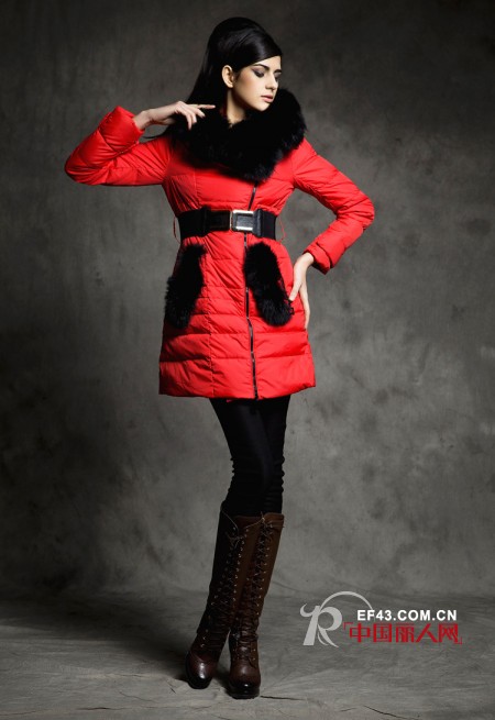 上东轻奢冬款羽绒 化身优雅名媛魅力出街