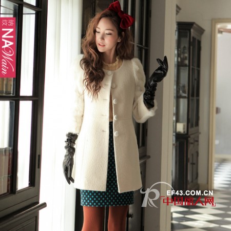纳纹女装冬款 大气廓形衣晒出百变Style