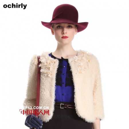 欧时力品牌女装 打造小个子冬季福音装扮