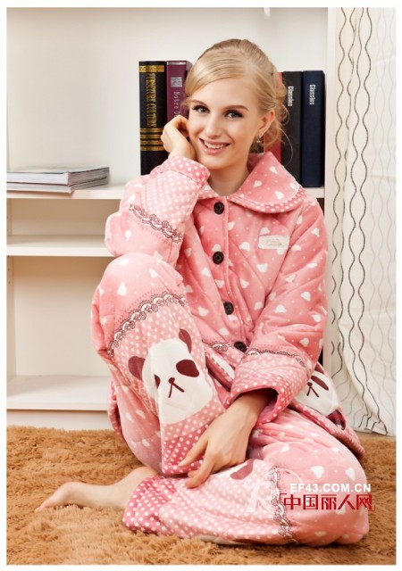 婵之云冬季粉色家居服  给女性温暖舒适的感觉