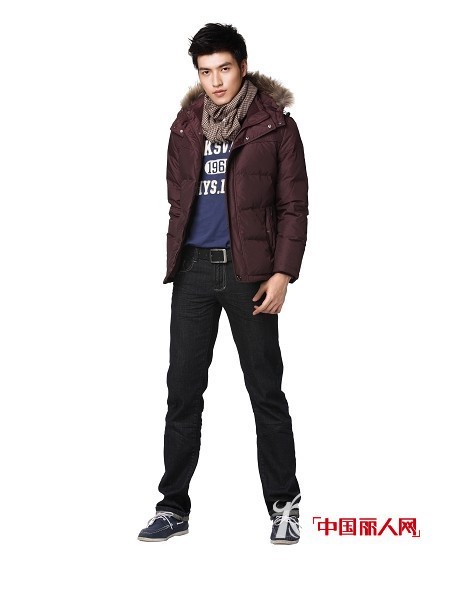 康博羽绒服 给你新年最贴心的礼物