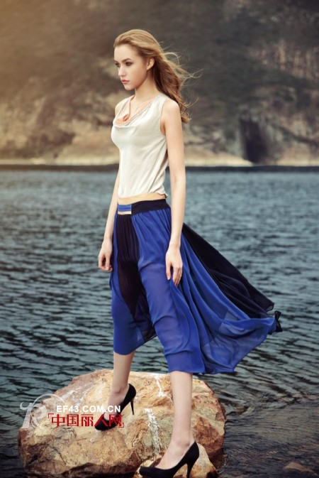 唯简2013春夏掀起摩登新浪潮  感受巴黎女人风范