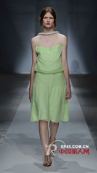 Ports1961国际时装2013春夏最新上演“绚色花园”