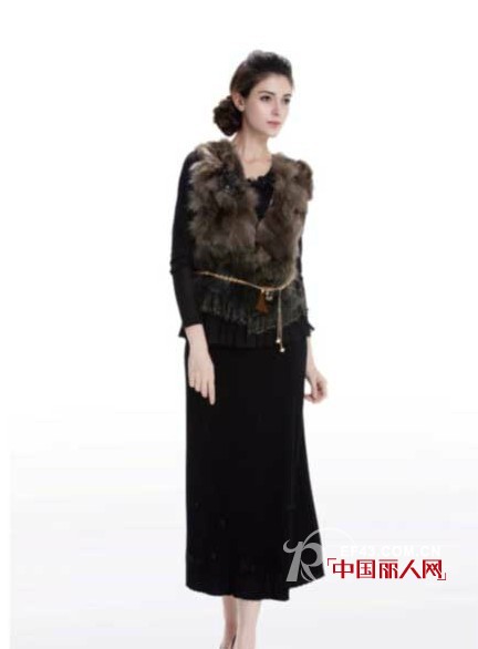 慕萱女装精致皮草  与你一起守候美丽