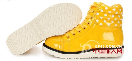 迪士尼品牌休闲鞋  展现优质魅力风采