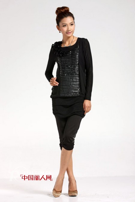 鸿利容达品牌女装2013春夏新品画册