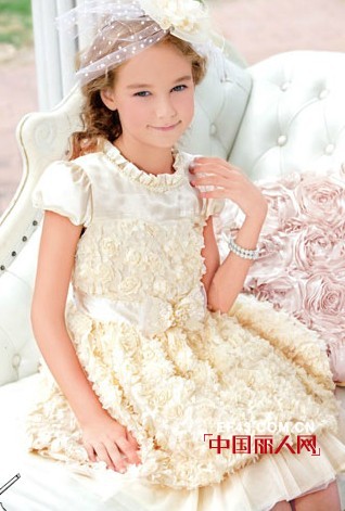 巴柯拉春季新款上市 用色彩点缀美好生活