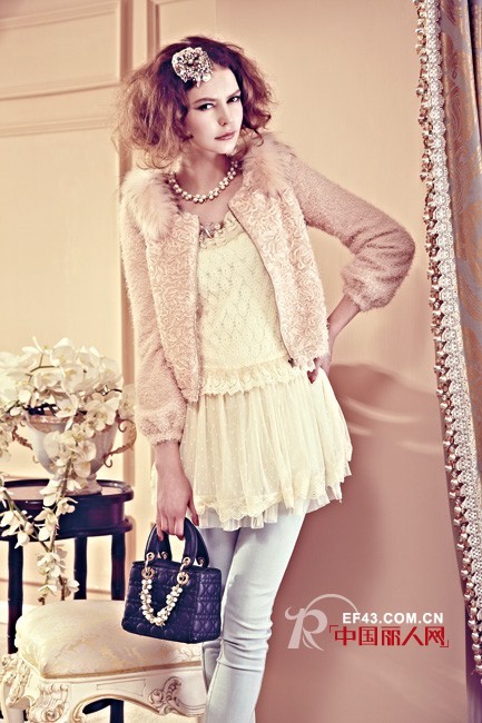 木帛女装冬款 名媛淑女装扮令你怦然心动