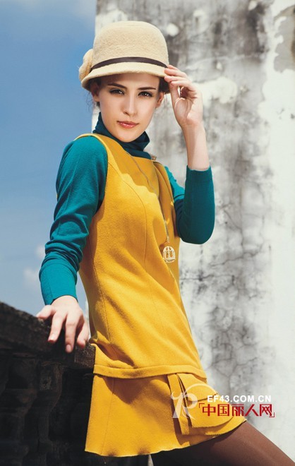 雪凡妮女装 亮黄色打造冬季最吸睛装扮