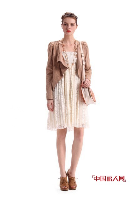 曼娅奴时尚女装重新找回自己 做独一无二的你