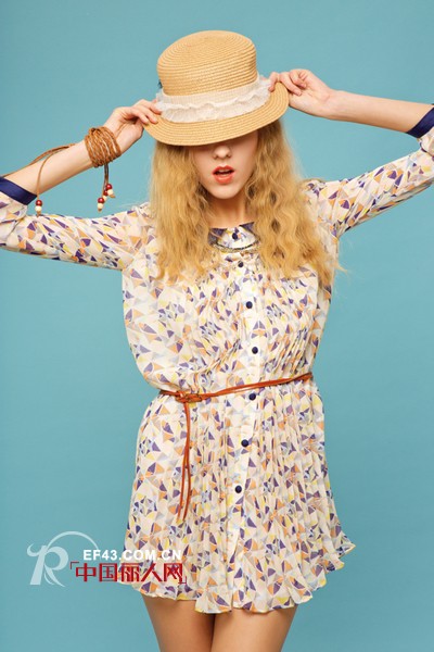 暗香绽放 绚烂美丽之春——雪凡妮2013春季女装焕然上市