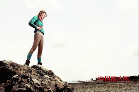 一城画一品牌女装 玩转色彩碰撞Style