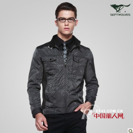 七匹狼2013春装·初体验  演绎都市型男拼盘