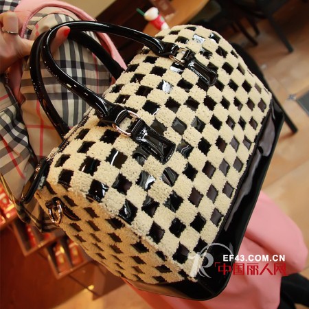 年末各式美包大PK 潮味十足