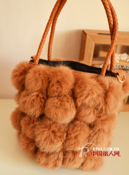 年末各式美包大PK 潮味十足