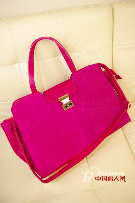 年末各式美包大PK 潮味十足