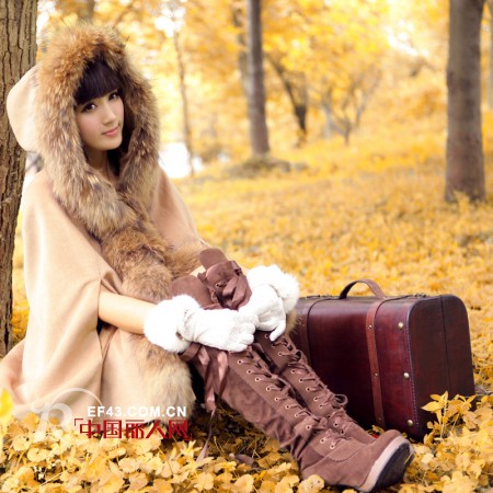 保暖羊绒大衣  新年搭出好气质