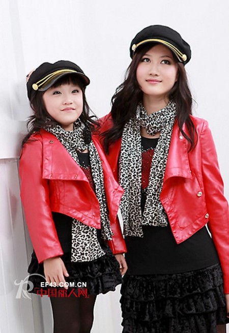 甜蜜新年出游必备亲子装